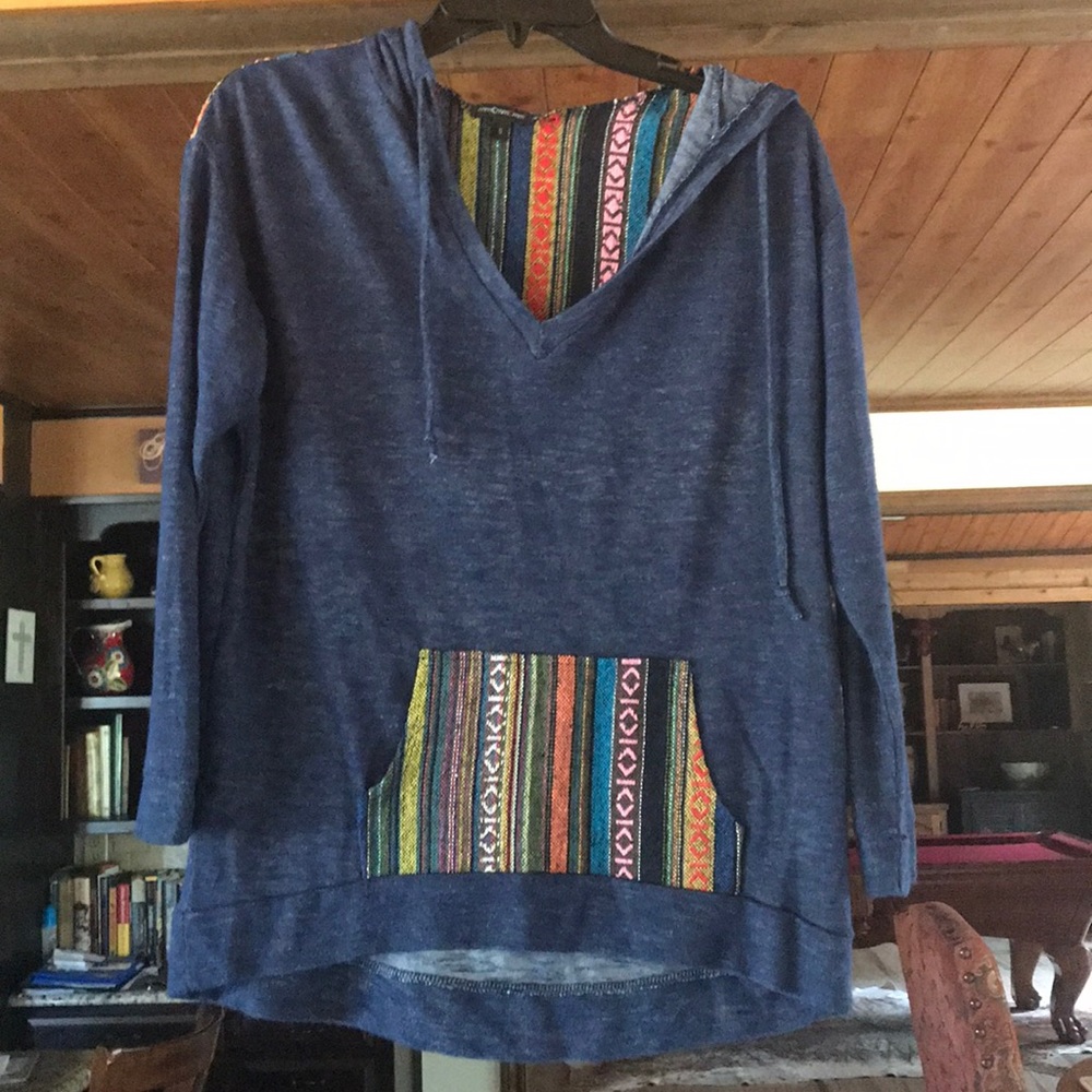 mid sleeved boho hoodie